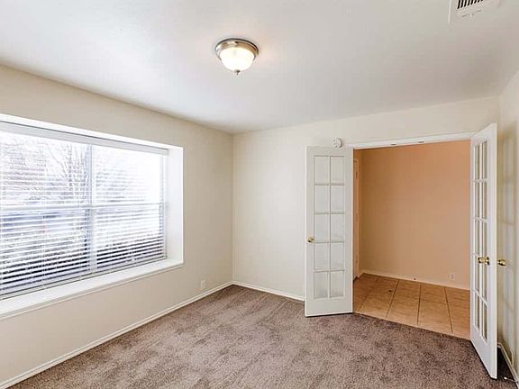 3rd image of 8337 Horseshoe Bend Dr