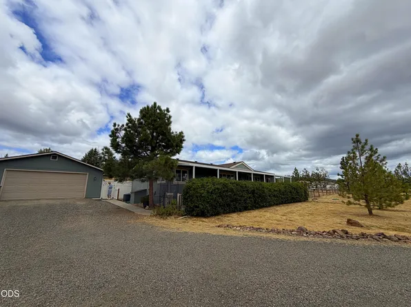 63 Rogue River Dr, Eagle Pt, OR 97524