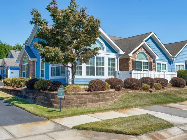 1515 Orchard Villas Ave, Apex, NC 27502