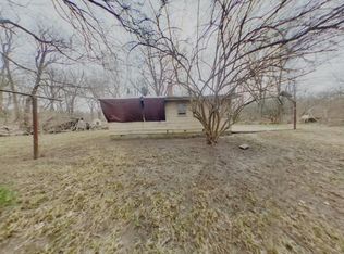 806 E River Rd, Attica, IN 47918