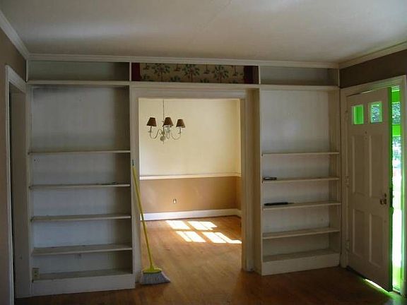 living room built- ins