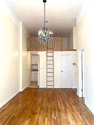 1st image of 102 W 73rd St #2F
