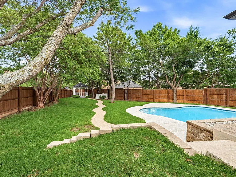 4805 Mill Creek Dr — Photo 31