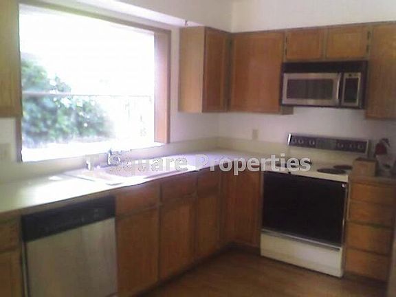 2nd image of 12704 102nd Ave NE