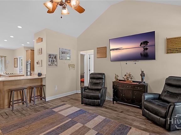 5th image of 570 Brogdon Road
