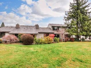 202 Mount Echo Dr, Medford, OR