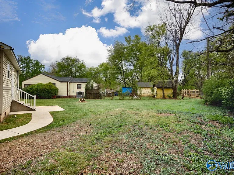 800 Linwood Dr NW — Photo 23