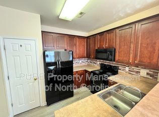 3127 Golden Dale Ln, Charlotte, NC 28262