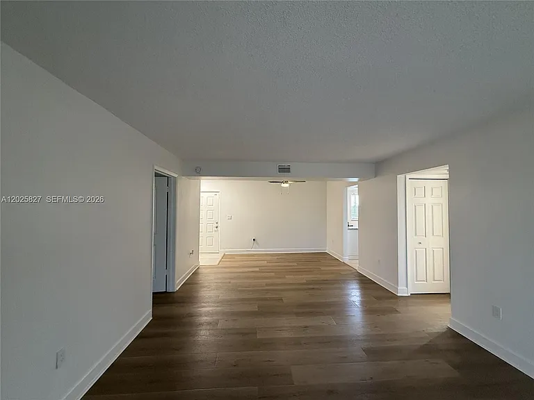 731 N Pine Island Rd #401 — Photo 7