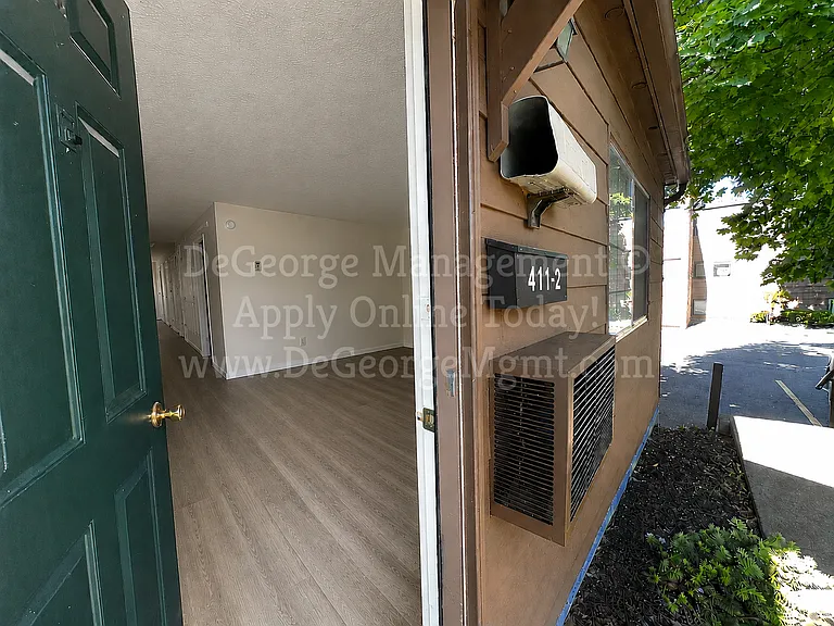 411 Madison St — Photo 10