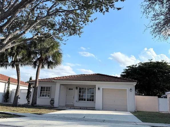 9130 NW 193rd St, Hialeah, FL 33018
