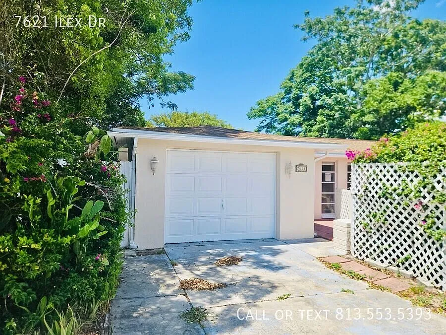 7621 Ilex Dr