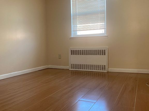 2nd image of 1135 E 80th St APT 1