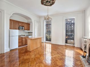 69 W 92nd St, New York, NY 10025