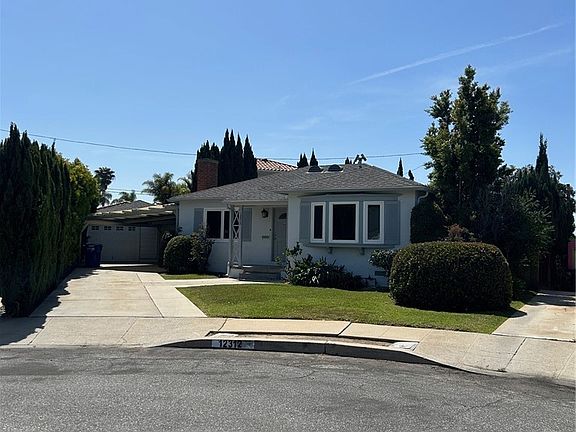 3rd image of 12312 Navy St