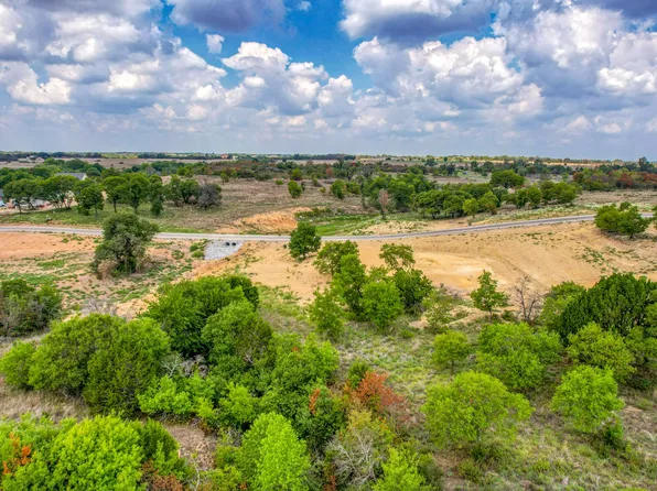 70 Bosal Ln, Weatherford, TX 76088