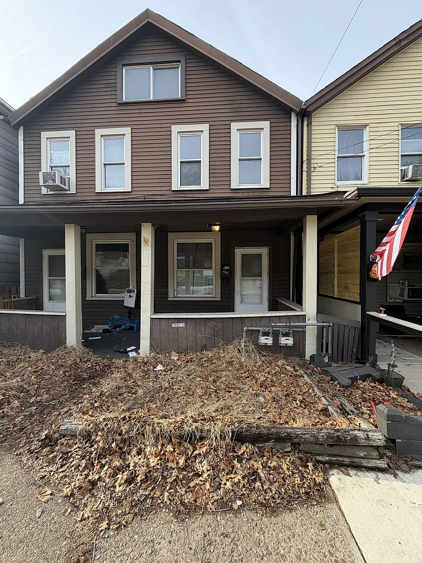 304 Erie Ave #1 photo 1