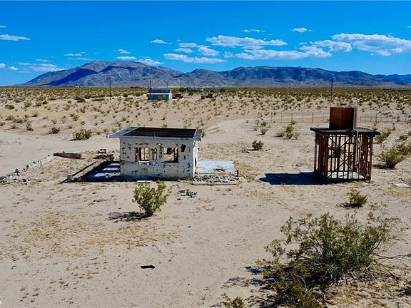2nd image of 5620 Mojave Rd