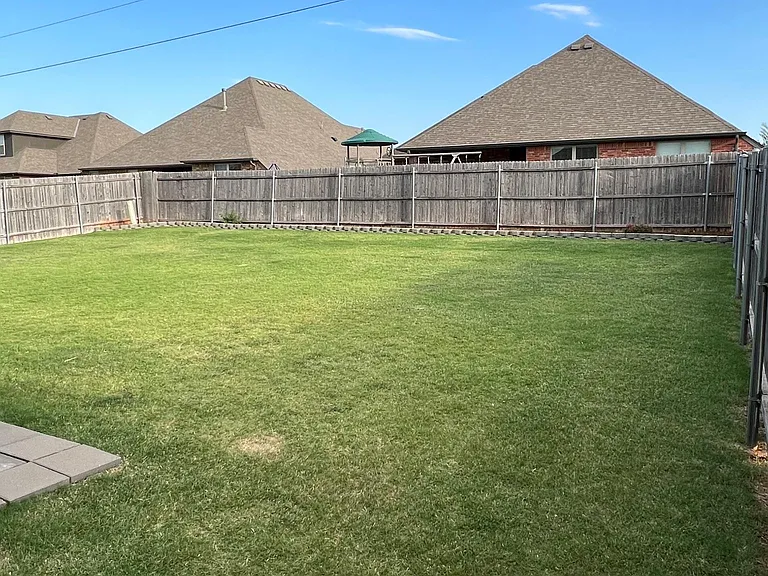 6236 NW 158th Ter — Photo 37
