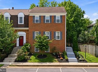3126 Valentino Ct, Oakton, VA 22124