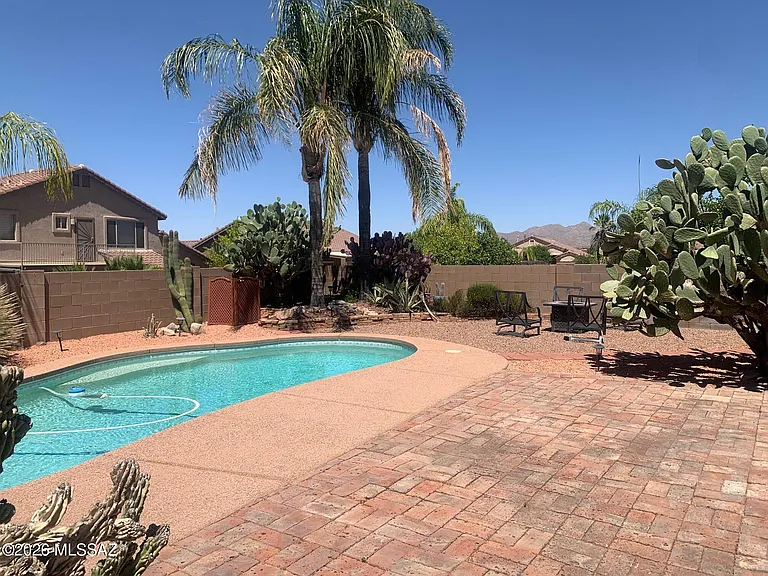 2514 E Petroglyph Ln — Photo 21