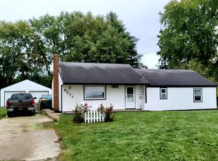 8273 Van Vleet Rd, Gaines, MI 48436