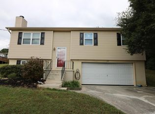 313 Calla Ln, Powell, TN 37849