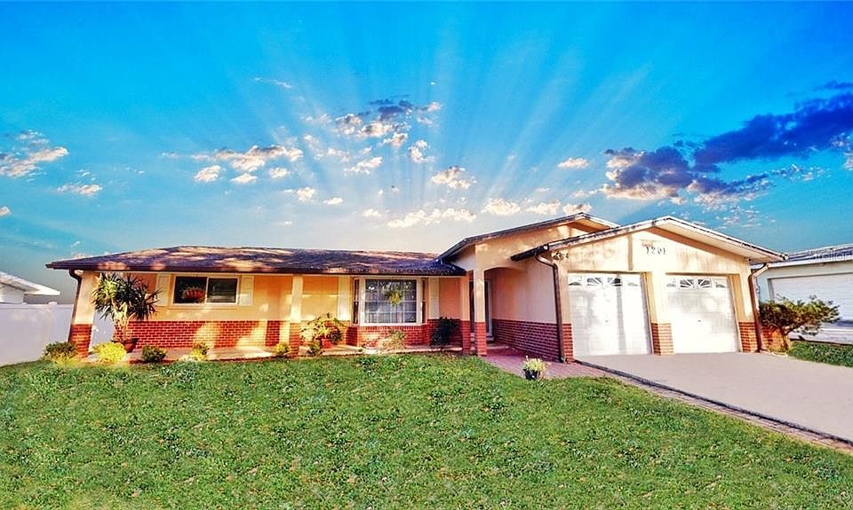 1st image of 1201 Kapok Cir