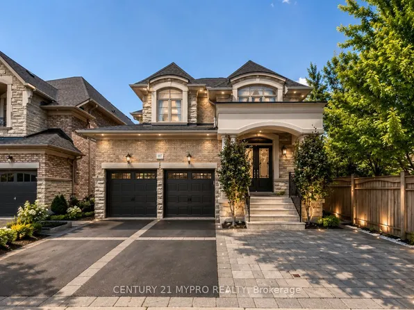 107 Hailsham Ct, Vaughan, ON L4H 3N8