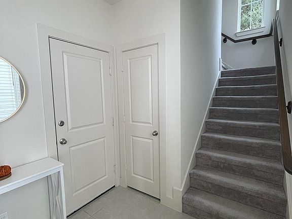 3rd image of 9715 Marlive Ln