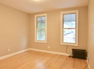 6705 62nd St APT 2, Ridgewood, NY 11385