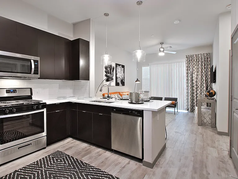 Jade Apartments — Photo 14