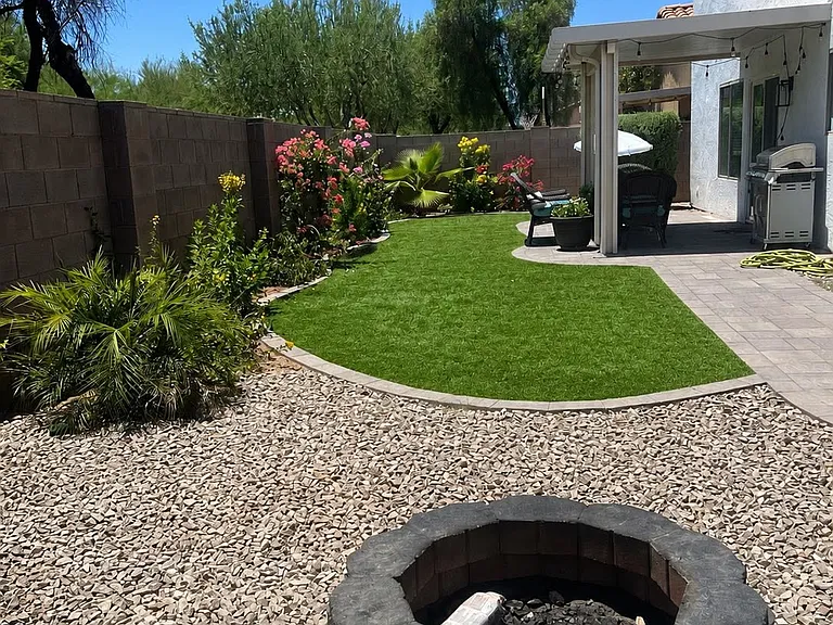 2647 E Riviera Dr — Photo 16