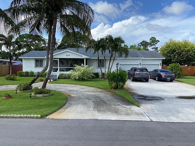 2nd image of 4337 State Dr