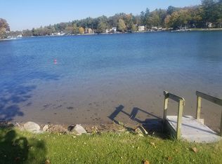 726 Perch Cove Ct, Middleville, MI 49333