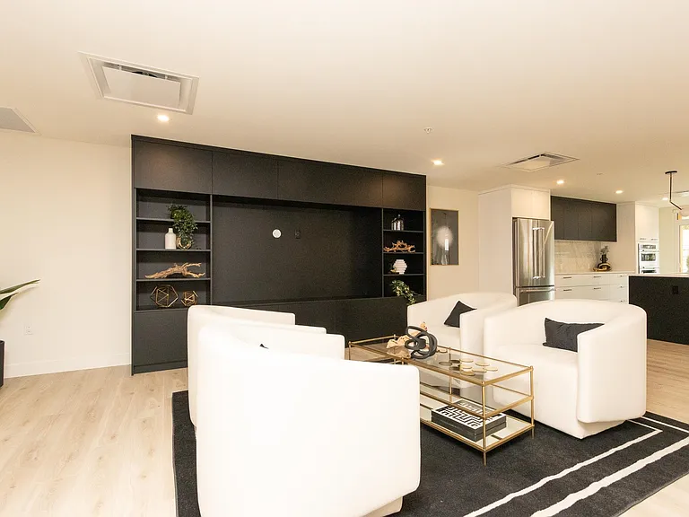 2635 King George Blvd #441 — Photo 33