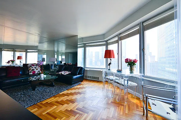 Sold by Philip Mark International Realty LLC | media 2