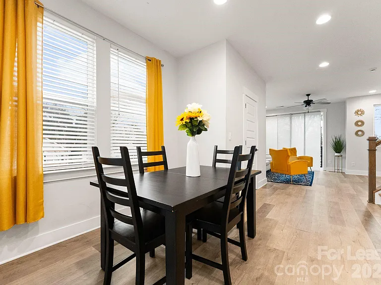 648 W End Dr — Photo 22