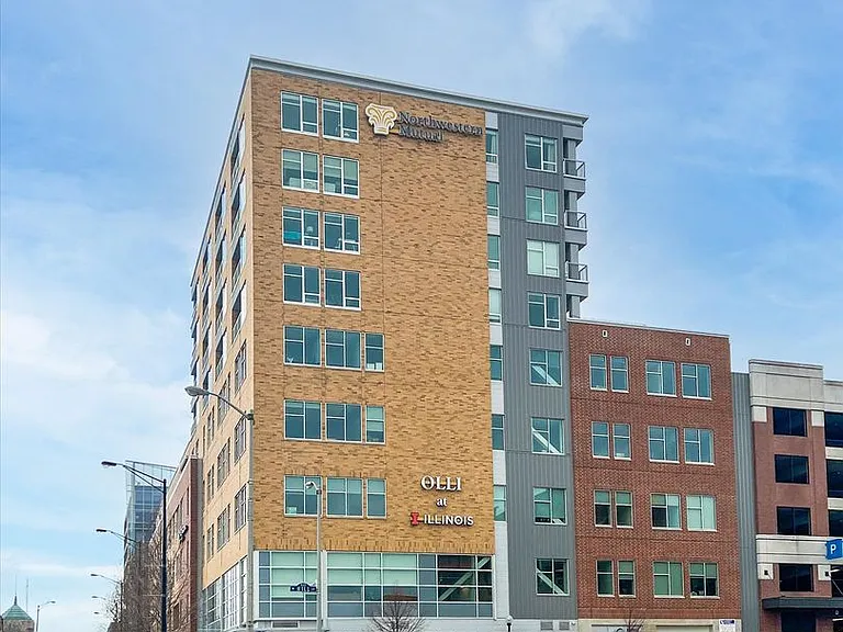 301 N Neil St #808-809 — Photo 5