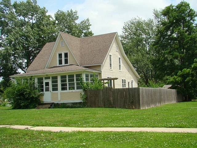 1st image of 603 S West St
