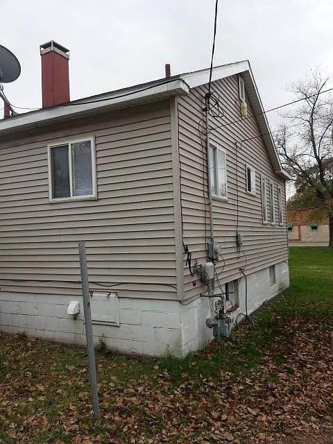 2nd image of 1337 Grant St