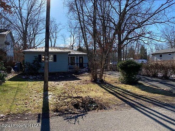 3rd image of 62 Carter Dr