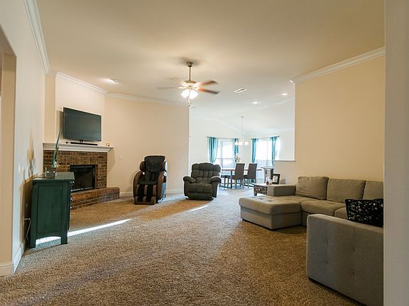 3rd image of 6701 Cowboy Dr