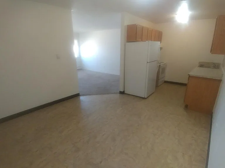 Marquette Heights Apartments — Photo 9