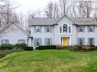 10340 Pinecrest Rd, Concord Township, OH 44077