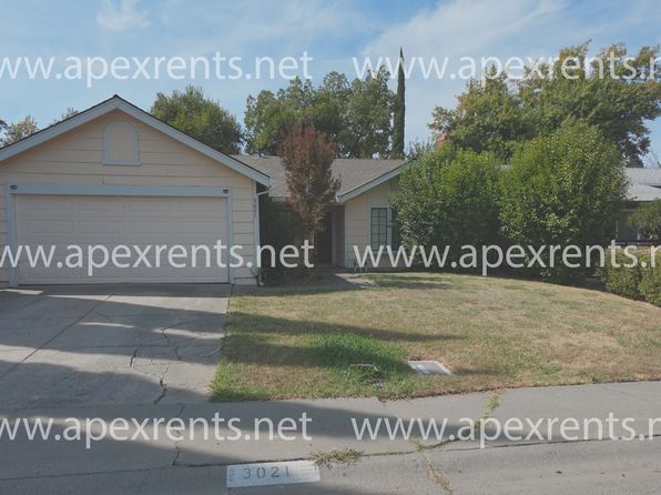 3021 Yarwood Way