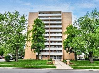 135 Confederation Dr, Kitchener, ON N2B 1W1