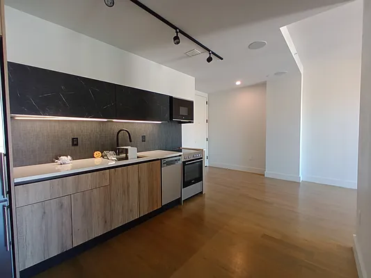 Rented by City Vista Inc | media 27