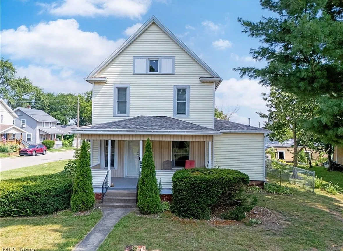 3 bed, 1698 sqft, $1,600 — Photo 1