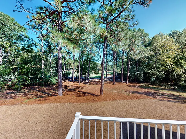 385 Central Dr — Photo 31